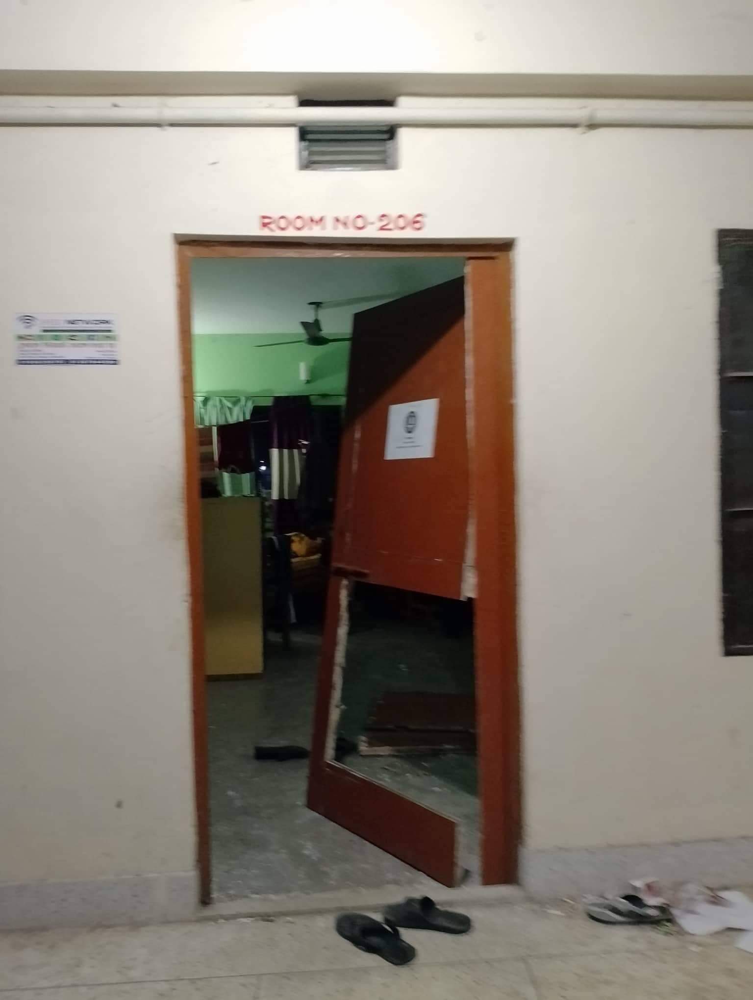 নোবিপ্রবিতে গাঁজা সেবন, বান্ধবী জানতে পারায় সংঘর্ষ ও ভাংচুর