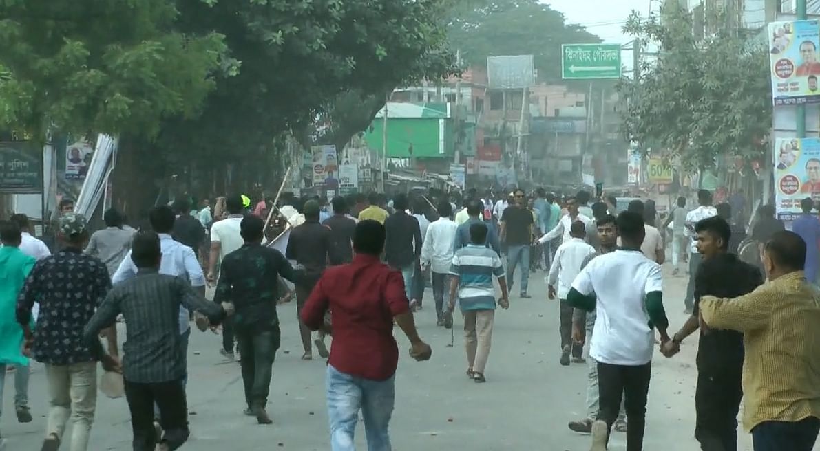 ঝিনাইদহে ছাত্রলীগ-যুবলীগের সঙ্গে বিএনপির নেতা-কর্মীদের সংঘর্ষ