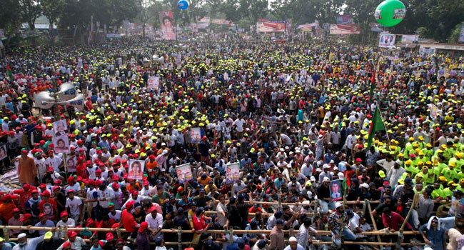 সময়ের আগেই শুরু ফরিদপুরের গণসমাবেশ