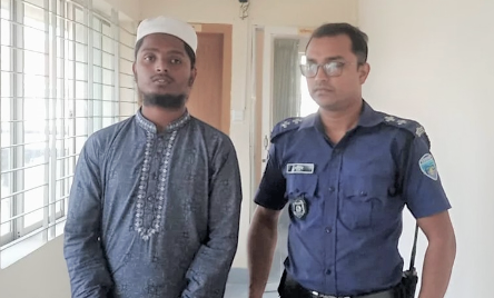 ভুয়া সনদে এনআইডি সংশোধন করতে গিয়ে এক তরুণ আটক