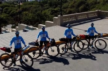 কাতার বিশ্বকাপে চার বন্ধু: সাইকেলে দুটি মহাদেশের ১৩ দেশ পেরিয়ে