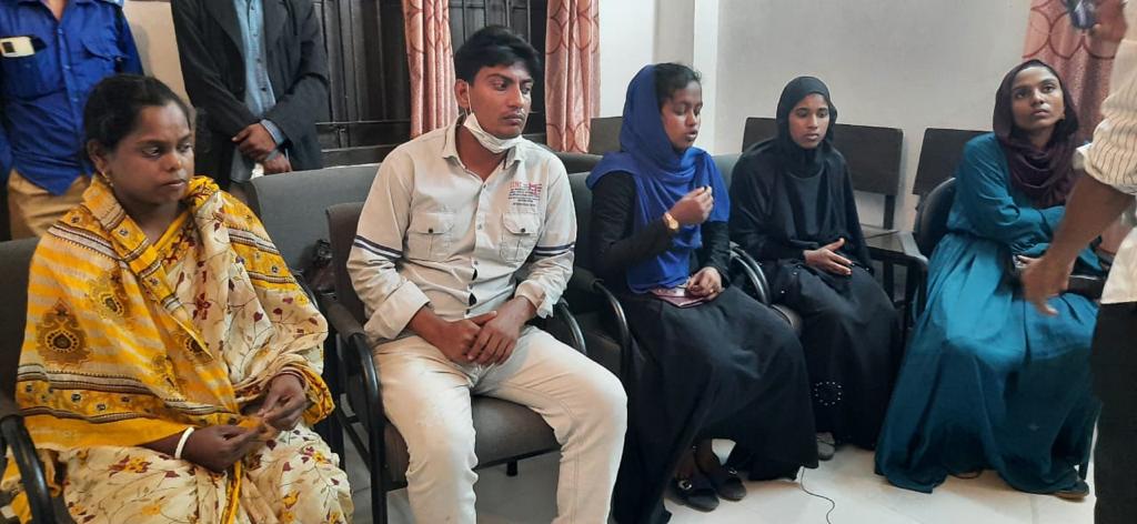 নোয়াখালীতে মানব পাচারকারী চক্রের ১ সদস্য গ্রেফতার , ৪ নারী উদ্ধার