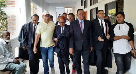 নোয়াখালীতে তিন মামলায় জামিন পেলেন বিএনপির কেন্দ্রীয় যুগ্ম মহাসচিব খোকন