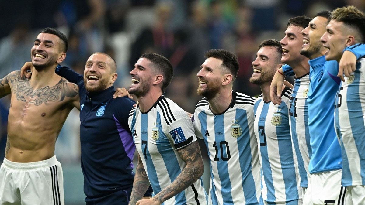 মেসির পরে আর্জেন্টিনাকে সাপোর্ট  দেবেন ব্রাজিলের বিশ্বজয়ী