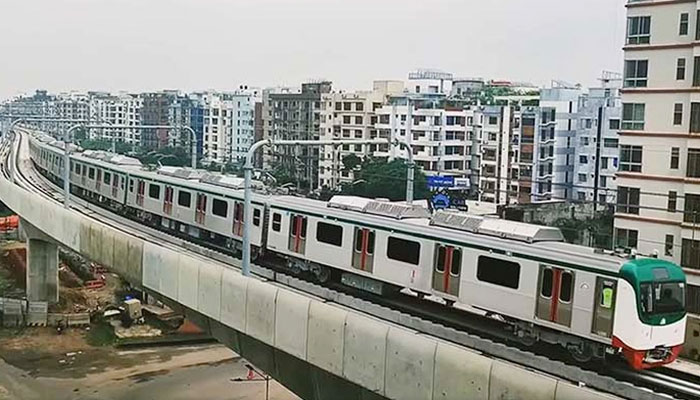 মেট্রোরেলের টিকিট: মেশিনে সর্বনিম্ন ঢোকাতে হবে ২০ টাকা