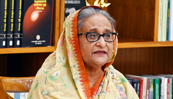 ২০৪৯ দশমিক ১৭ কিমি দৈর্ঘ্যের ১০০ মহাসড়ক উদ্বোধন