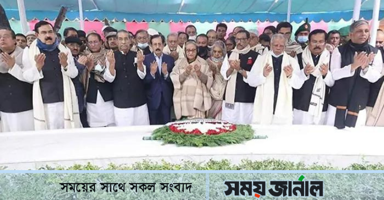 নতুন কমিটির নেতাদের নিয়ে বঙ্গবন্ধুর সমাধিতে প্রধানমন্ত্রীর শ্রদ্ধা