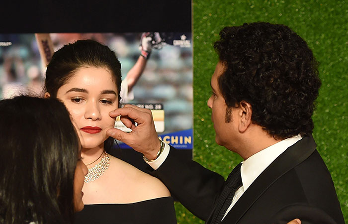 শুভমনের সেঞ্চুরি, তাহেলে শচিন কি রাজি হবেন