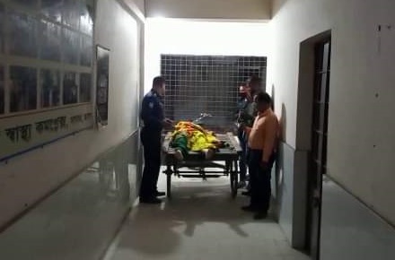 সাভারে ছুরিকাঘাতে স্ত্রীকে হত্যা, স্বামী আটক