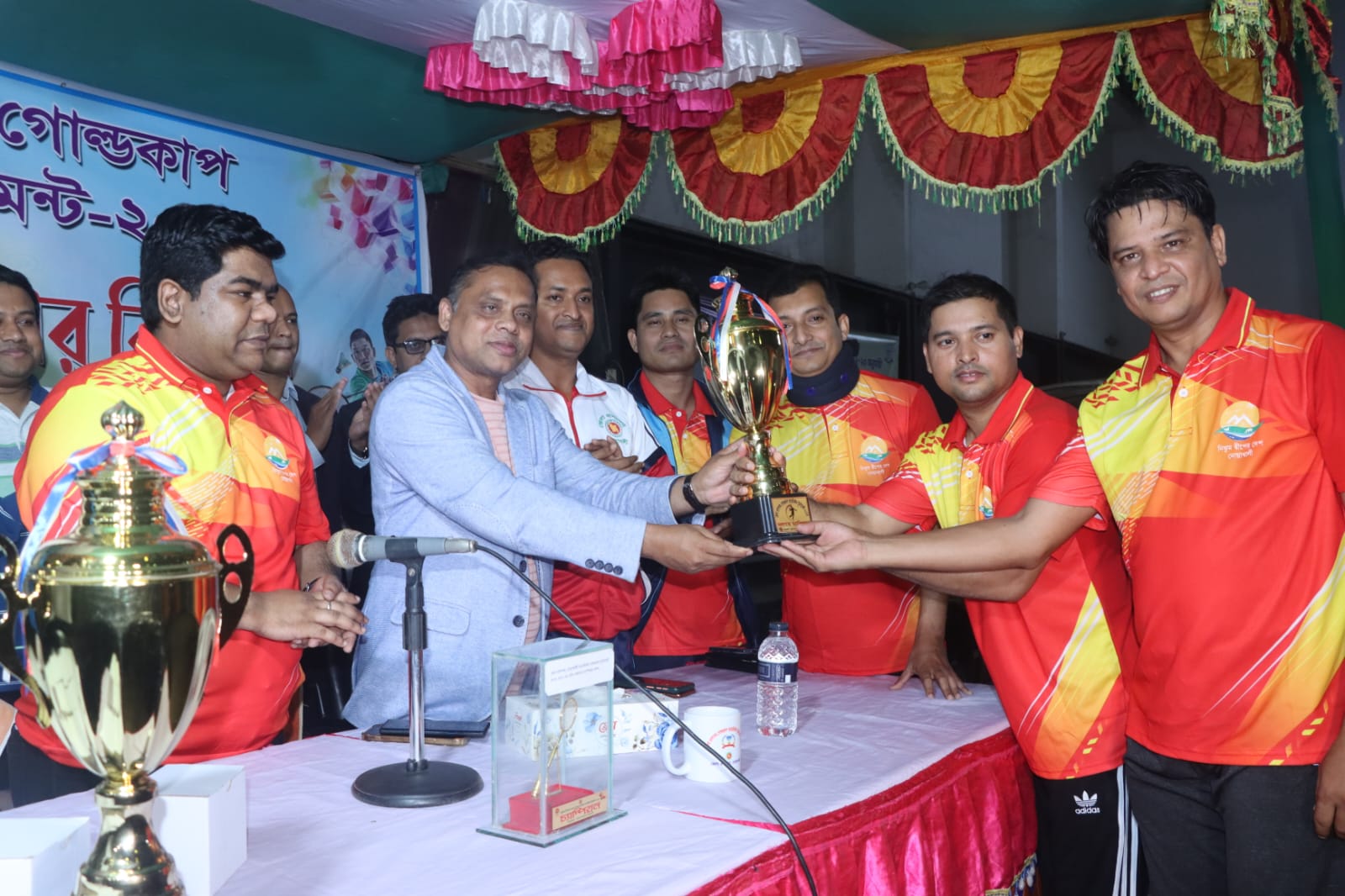 নোয়াখালী জেলা প্রশাসক গোল্ডকাপ ব্যাডমিন্টন টুর্নামেন্টে সদর দল চ্যাম্পিয়ন