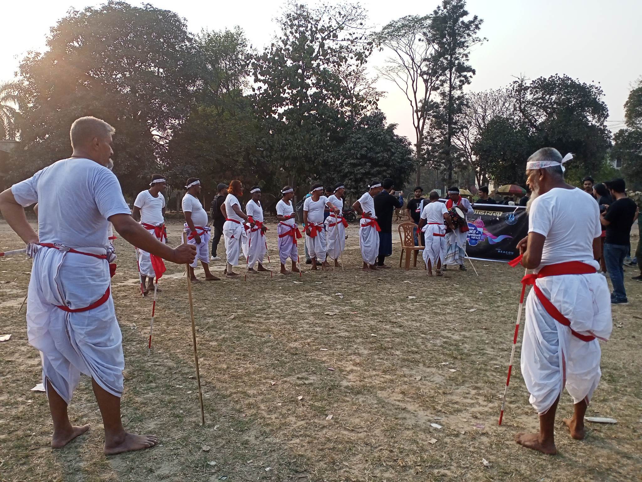 জাবিতে ঐতিহ্যবাহী লাঠি খেলা ও মোরগ লড়াই