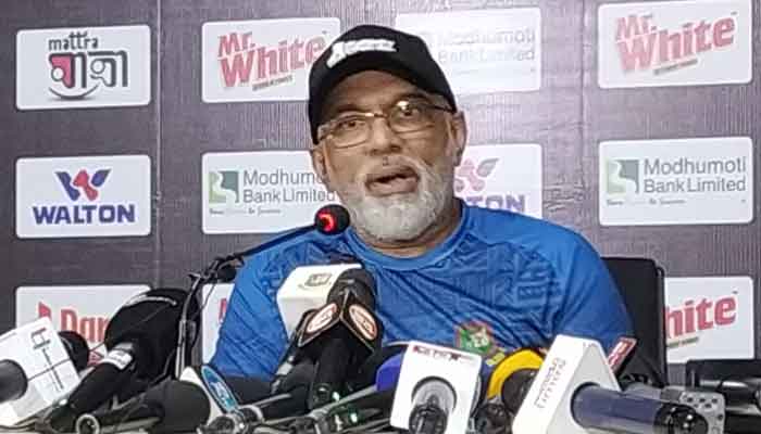 রিয়াদ অনেক করেছে, নতুন কাউকে দেখতে চাই: হাথুরু