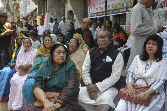 দিনাজপুরে আওয়ামী লীগের শান্তি সমাবেশ অনুষ্ঠিত