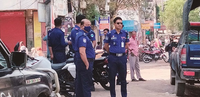 সাতক্ষীরা শহর থেকে সরিয়ে দেয়া হয়েছে আন্তঃজেলা পরিবহন কাউন্টার