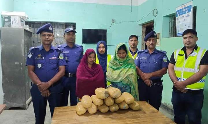জামালপুরে গাঁজাসহ দুই নারী আটক