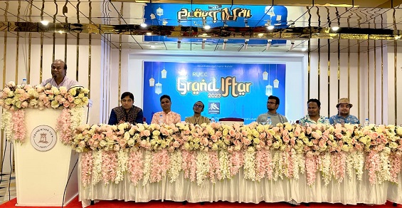 রাবি ক্যারিয়ার ক্লাবের ইফতার মাহফিল