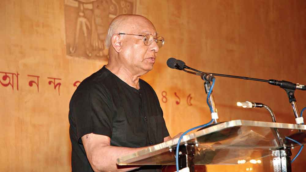 ভারতীয় ইতিহাসবিদ রণজিৎ গুহ শেষ নিঃশ্বাস ত্যাগ করেছেন