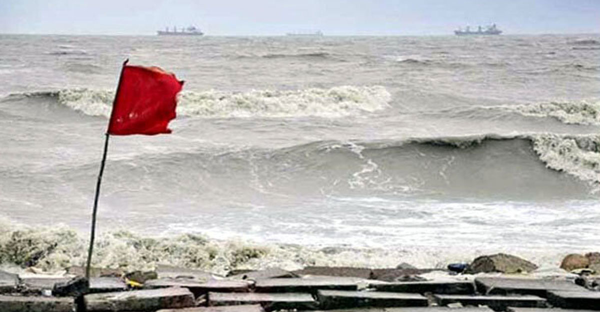 সাগরে লঘুচাপের আভাস, নদীবন্দরে সতর্কতা