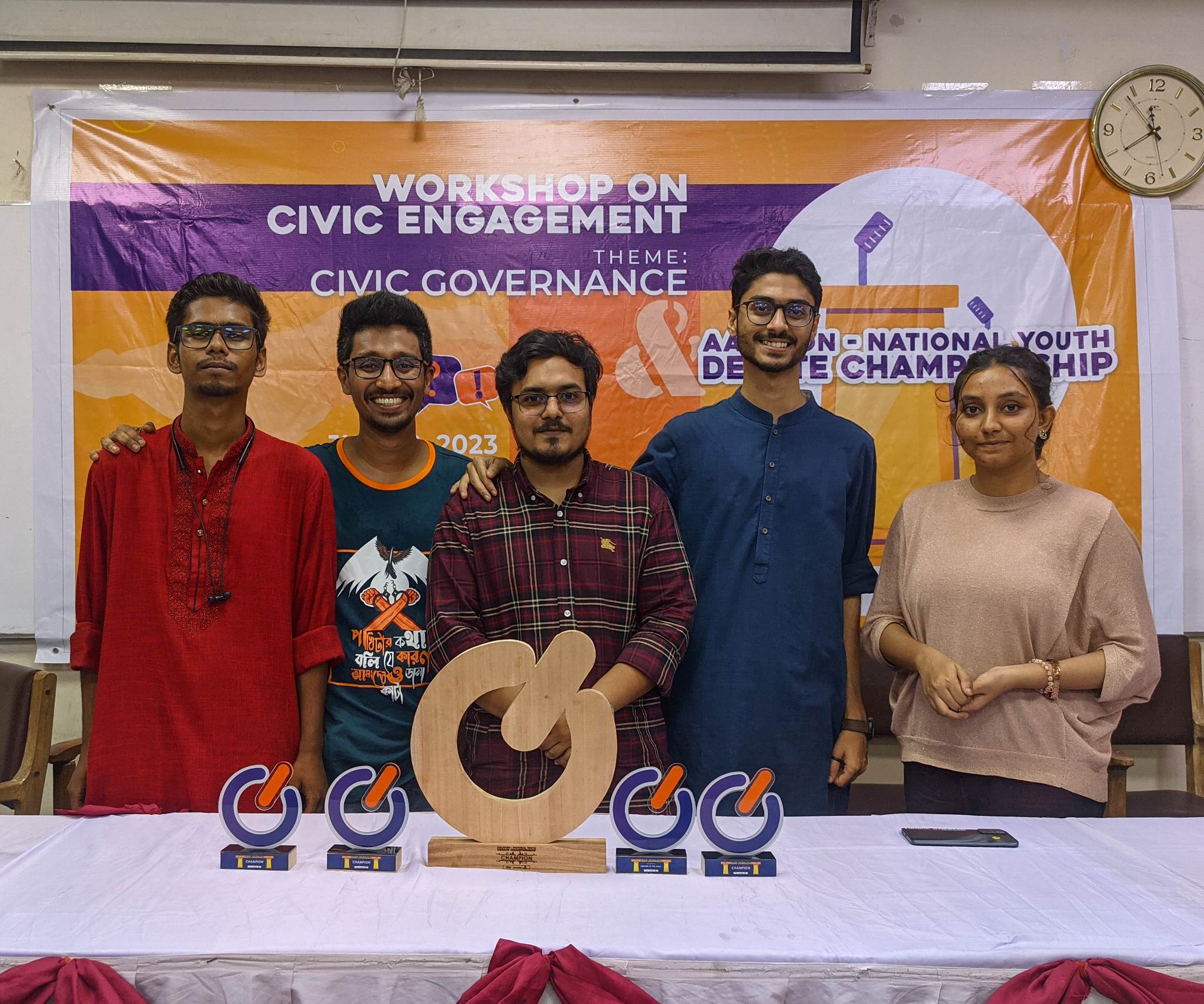 আলাপন ন্যাশনাল ইউথ ডিবেটে চ্যাম্পিয়ন জেইউডিএস