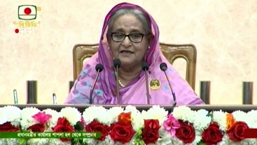 কারো খবরদারির কাছে আমরা নতজানু হবো না