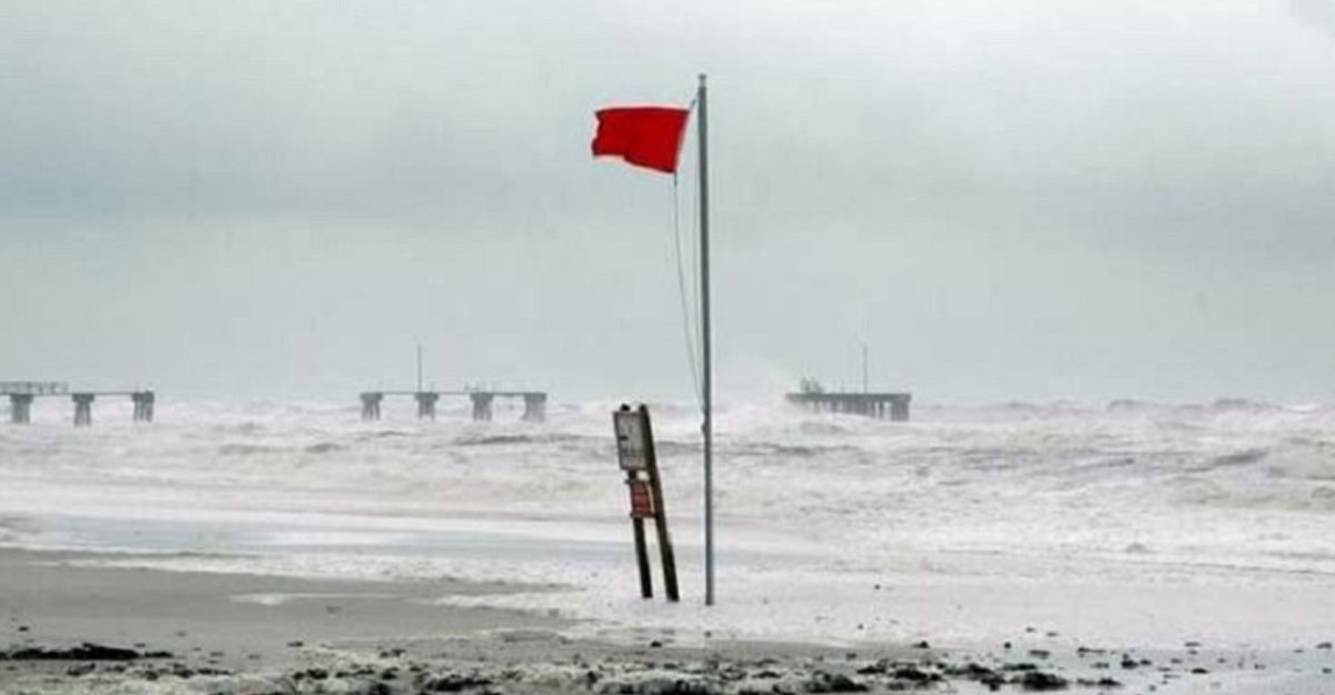 সমুদ্রবন্দরে তিন নম্বর সতর্ক সংকেত, ১১ অঞ্চলে ঝড়ো হাওয়ার আভাস