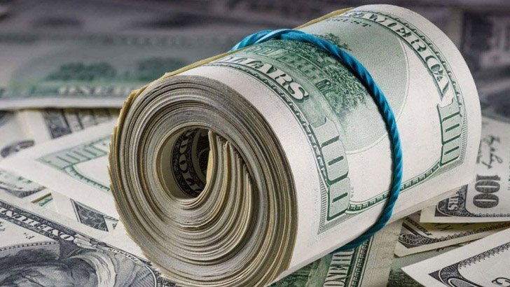 ডলারের দাম নিয়ন্ত্রণে আপ্রাণ চেষ্টা