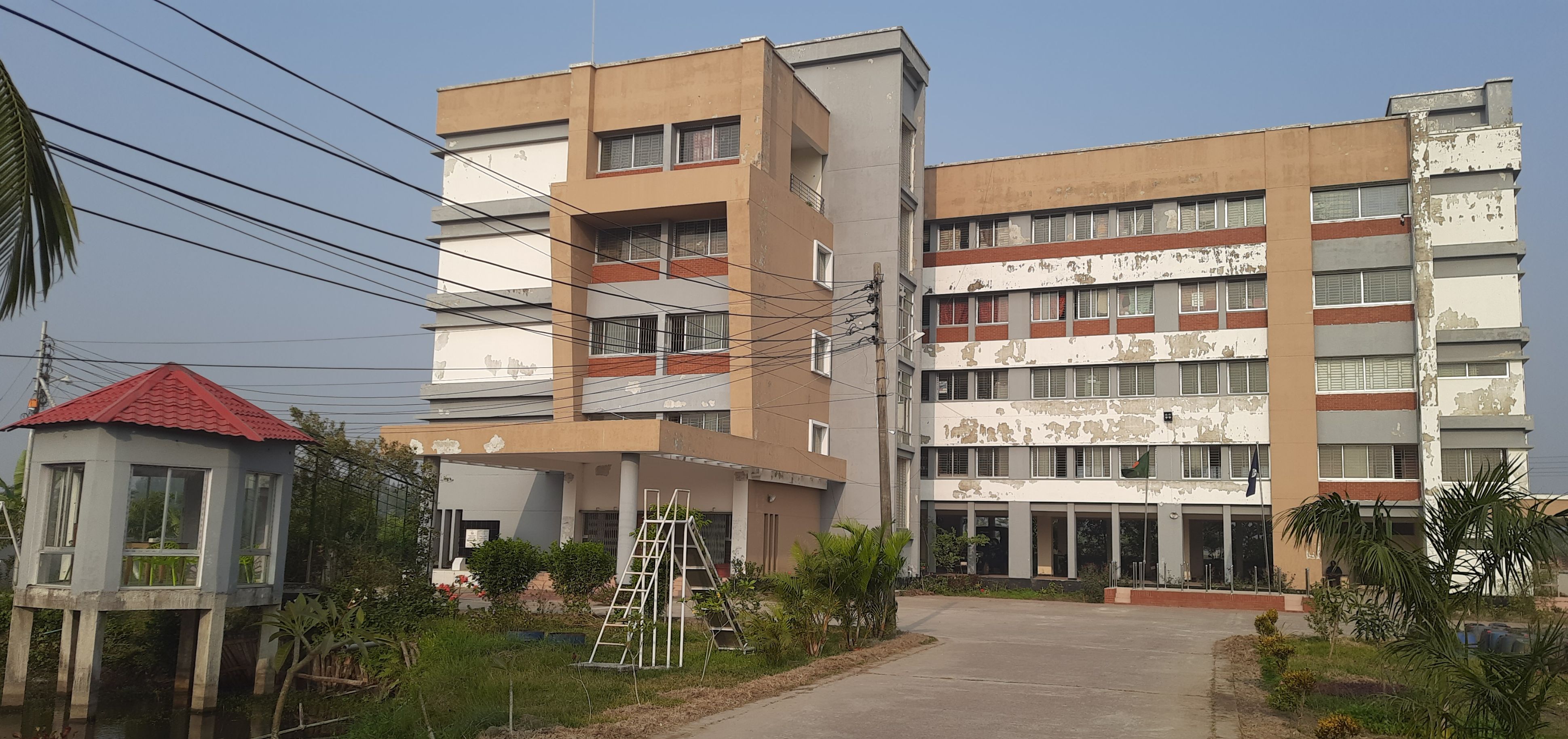 মোংলায় জামায়াত-শিবিরের ৪ কর্মীকে গ্রেফতার করেছেন পুলিশ