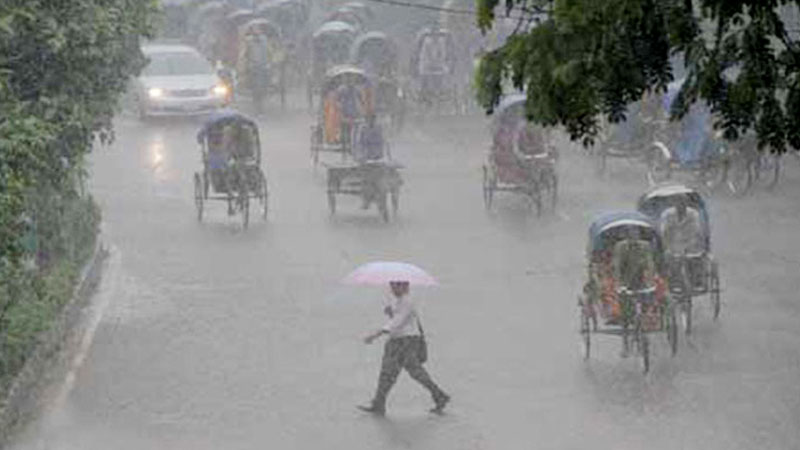 বৃষ্টি বাড়তে পারে শনিবার থেকে, কমবে তাপপ্রবাহ
