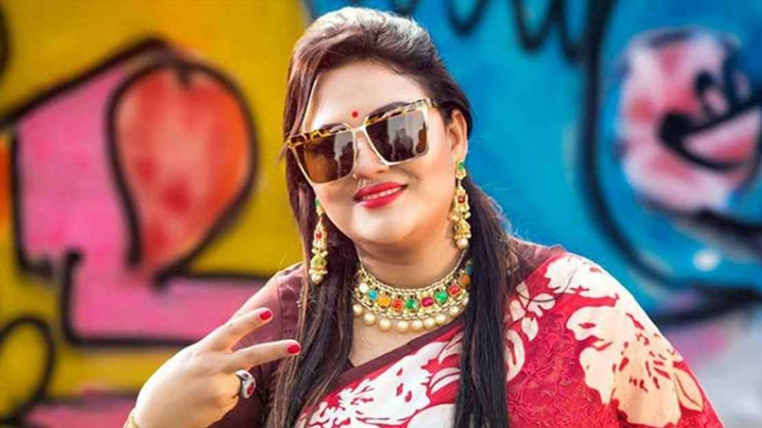 আত্মসমর্পণ করে জামিন পেলেন মমতাজ