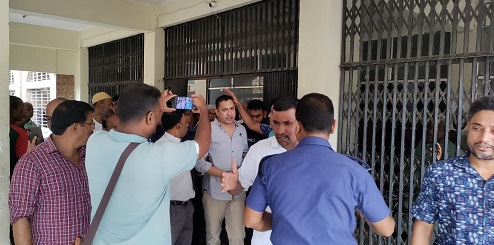 দিনাজপুর জেলা বিএনপি নেতা ও ইউপি চেয়ারম্যান আনিসুর রহমান বাদশা আটক