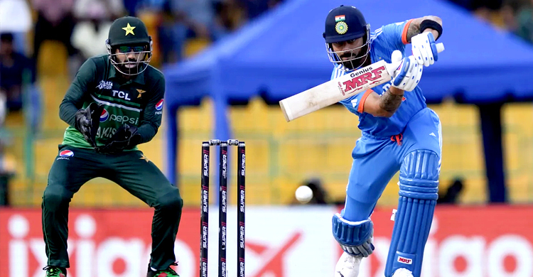 অবশেষে ভারত-পাকিস্তান রিজার্ভ ডে’র খেলা শুরু, ওভার কাটা হয়নি