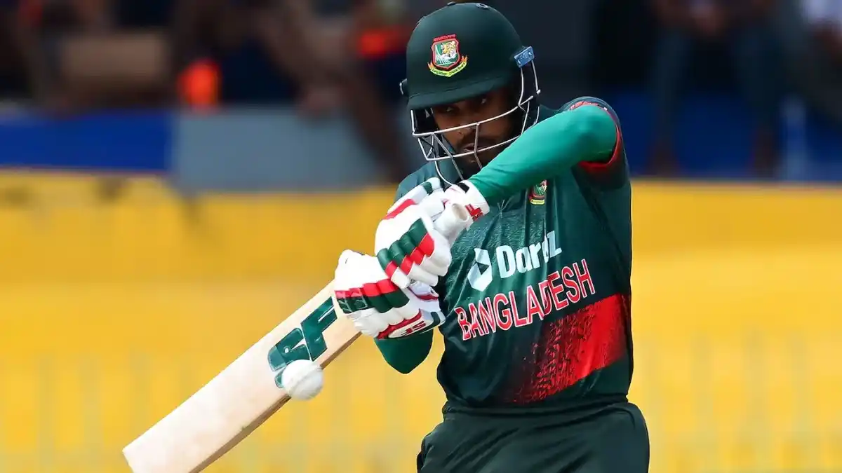 চার টপ অর্ডার হারিয়ে চাপে বাংলাদেশ