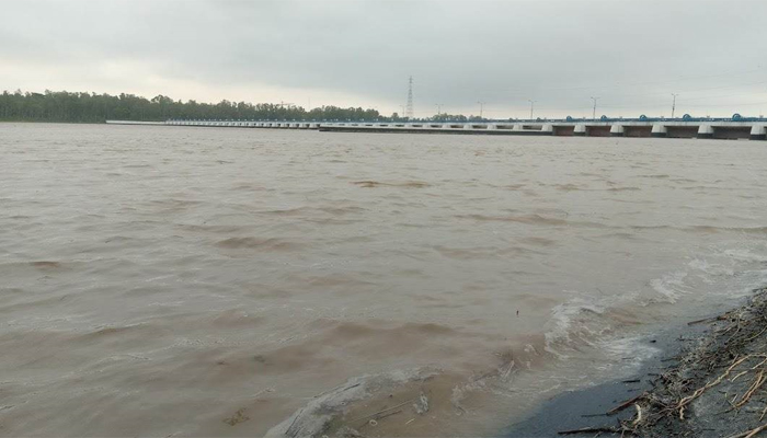 তিস্তার পানি বিপৎসীমার ওপরে, বন্যার শঙ্কা