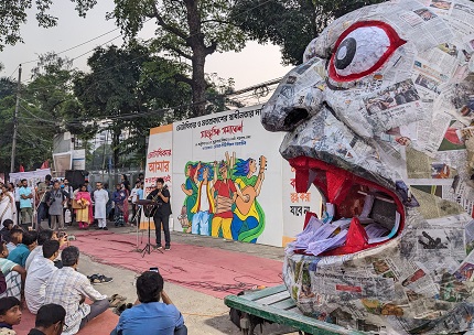 নাটক-গানে সংস্কৃতি কর্মীদের ভোটাধিকারের দাবি