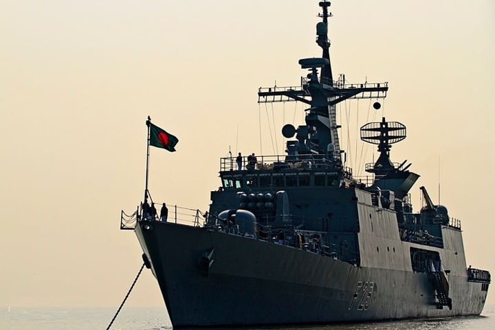 চাকরি দিচ্ছে নৌবাহিনী, লাগবে না আবেদন ফি