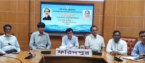 ফরিদপুরে কুমার পুন:খনন ও মধুমতীর তীর সংরক্ষণ কাজের উদ্বোধন