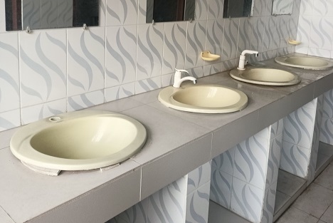 টয়লেট সংকট ও অব্যবস্থাপনায় ভোগান্তিতে শেকৃবির শিক্ষার্থীরা