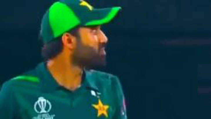 ইফতিখার আহমেদ নিজেই দিলেন বিনোদনের খোরাক