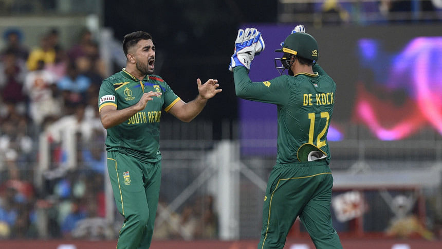 পাকিস্তানকে ২৭০ রানে বেঁধে ফেললেন দক্ষিণ আফ্রিকা