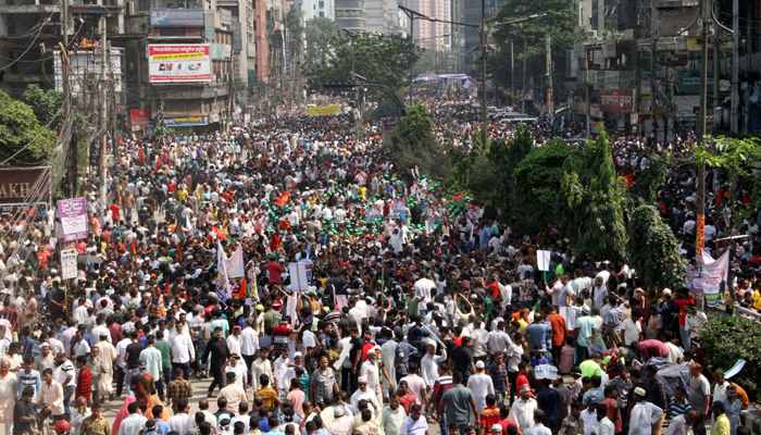সারাদেশে ৩ দিন অবরোধের ডাক বিএনপির