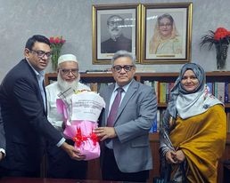 নবনিযুক্ত ঢাবি উপাচার্যের সাথে ট্রমা সেন্টার মেডিকেল ইনস্টিটিউট’র সৌজন্য সাক্ষাৎ