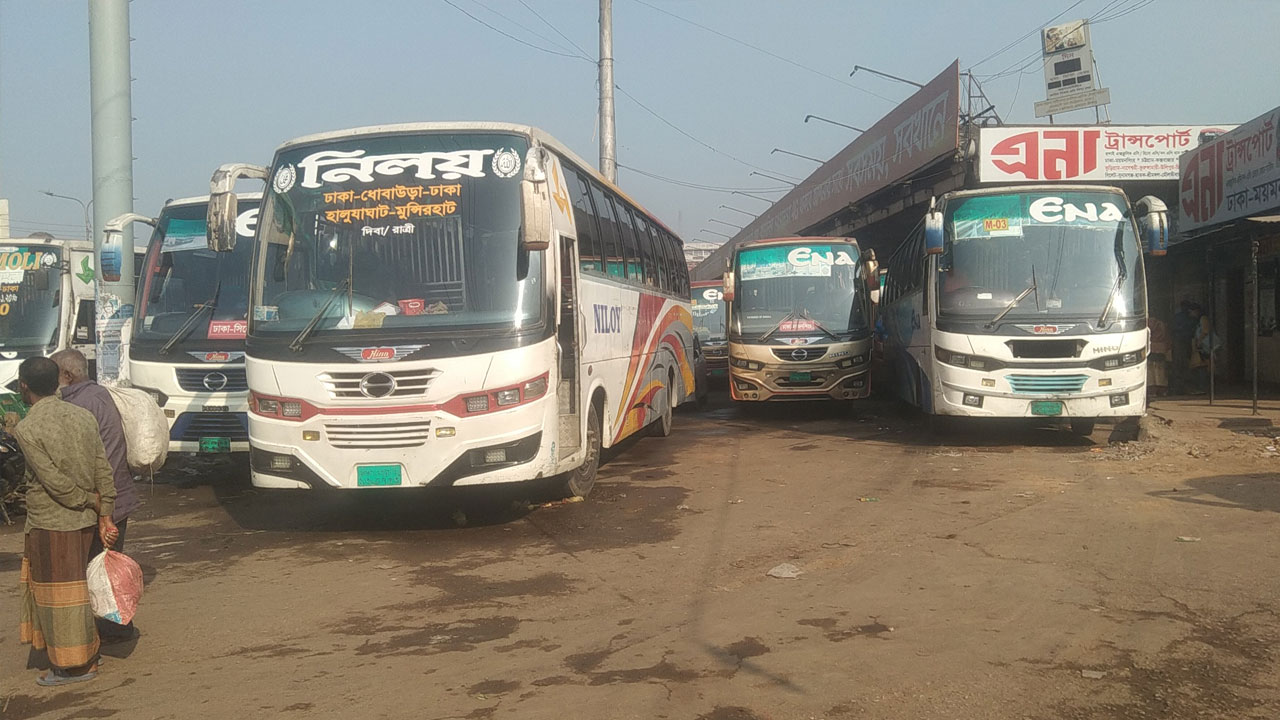 মহাখালীতে দূর পাল্লার বাস চলাচল বন্ধ
