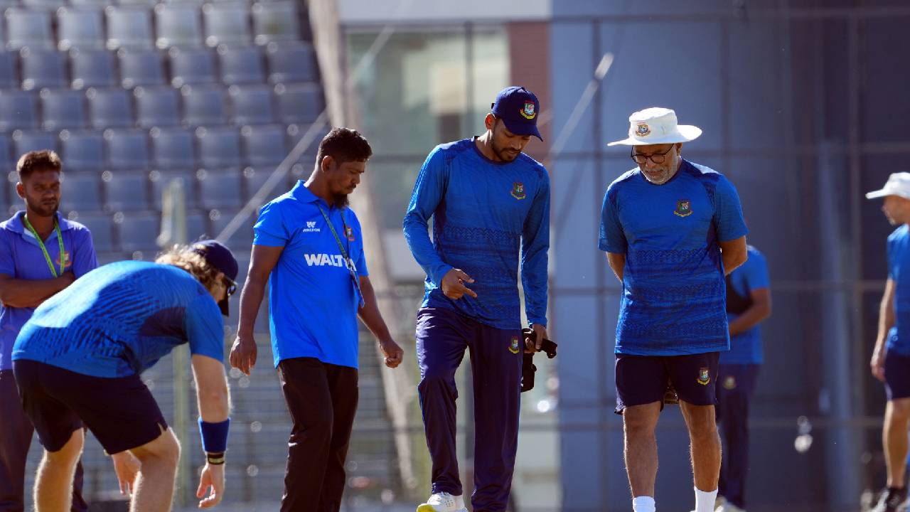 টস জিতে ব্যাটিংয়ে বাংলাদেশ