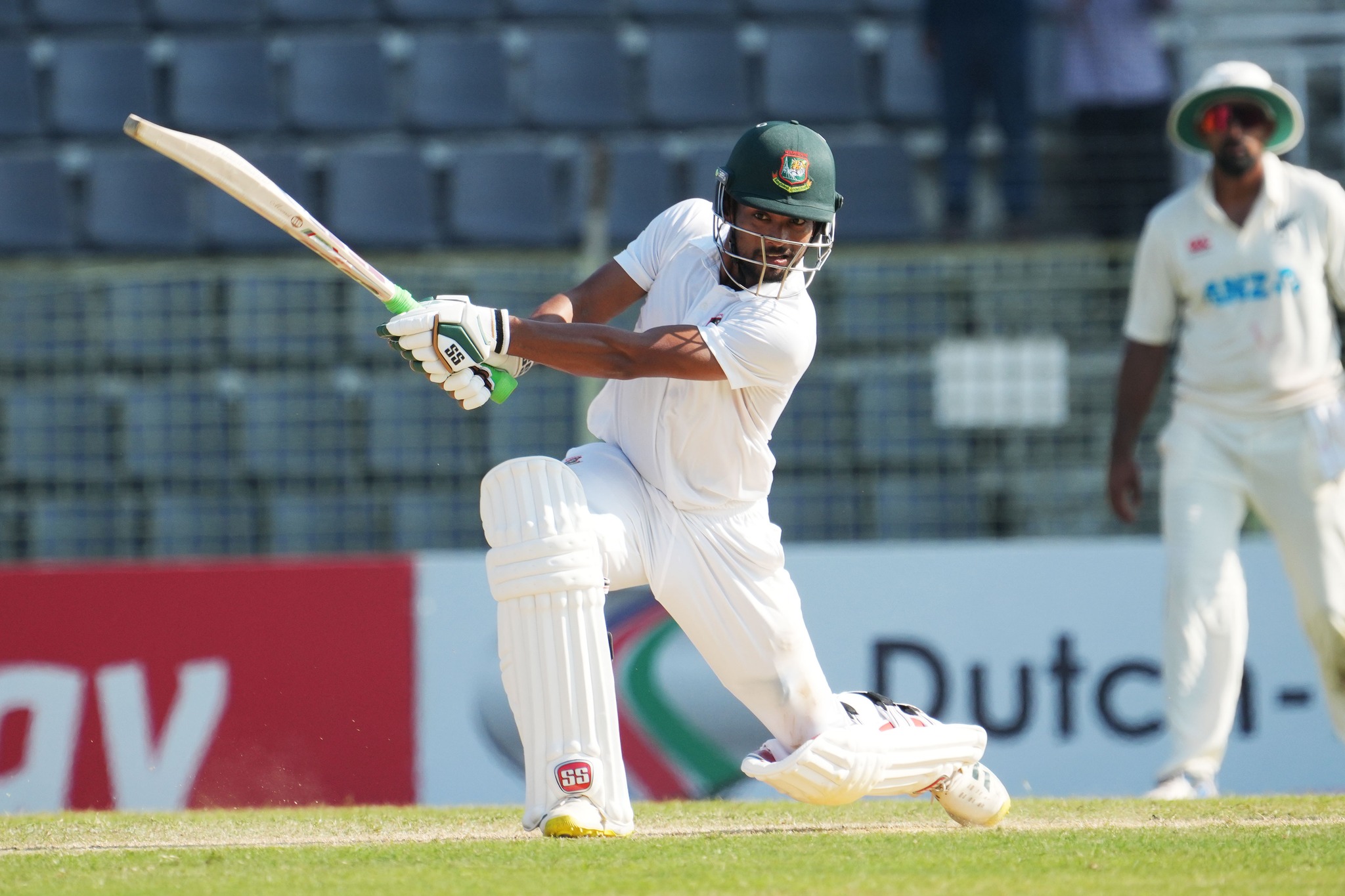 শান্তর রেকর্ড সেঞ্চুরিতে তৃতীয় দিন বাংলাদেশের