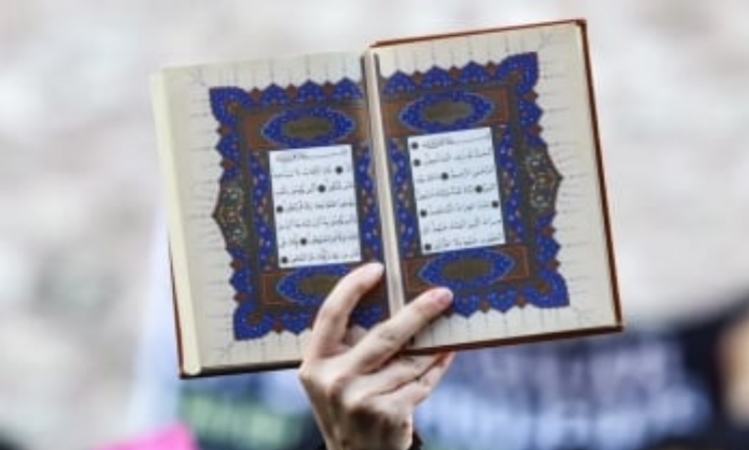 পবিত্র কোরআন পোড়ানো নিষিদ্ধ করল ডেনমার্ক