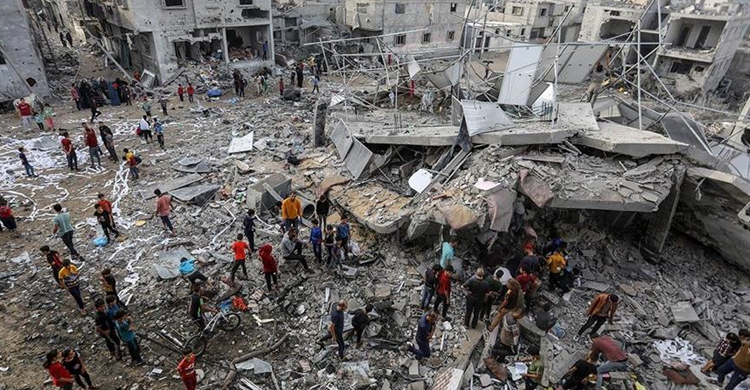 গাজায় তিন শতাধিক লক্ষ্যবস্তুতে ইসরায়েলের হামলা