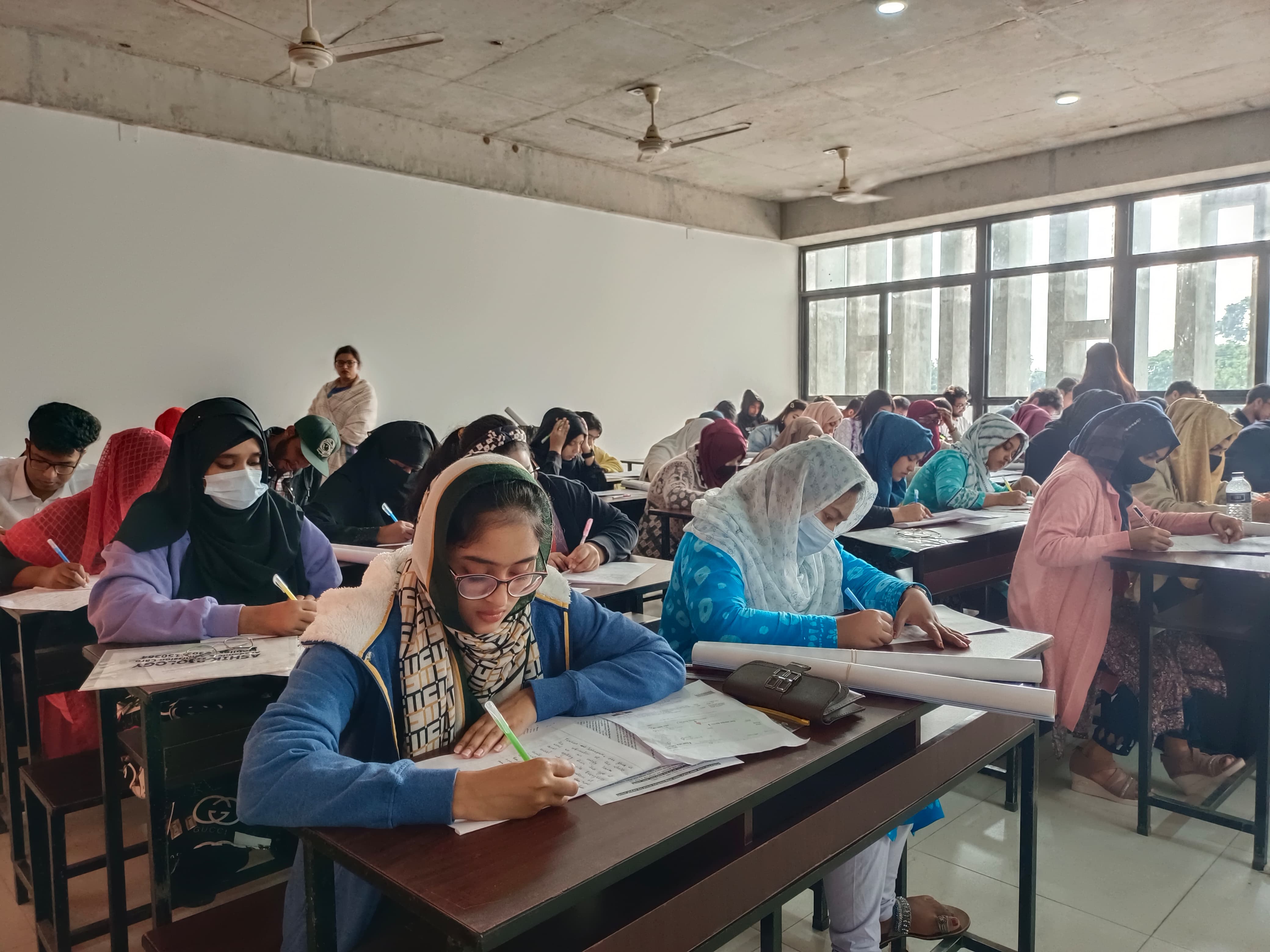 বরেন্দ্র বিশ্ববিদ্যালয়ের স্প্রিং ২০২৪ সেমিস্টারের ভর্তি পরীক্ষা অনুষ্ঠিত