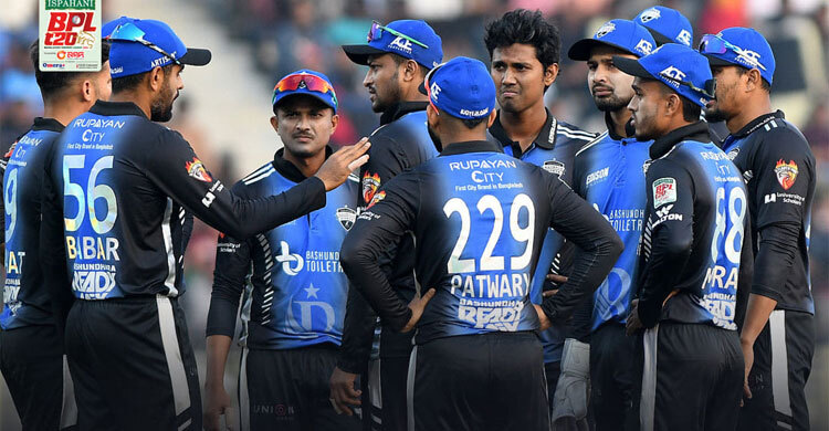 কুমিল্লাকে হারিয়ে তিনে উঠে এলো রংপুর