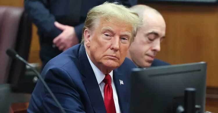 জালিয়াতির অভিযোগে ট্রাম্পকে ৩৫ কোটি ডলার জরিমানা