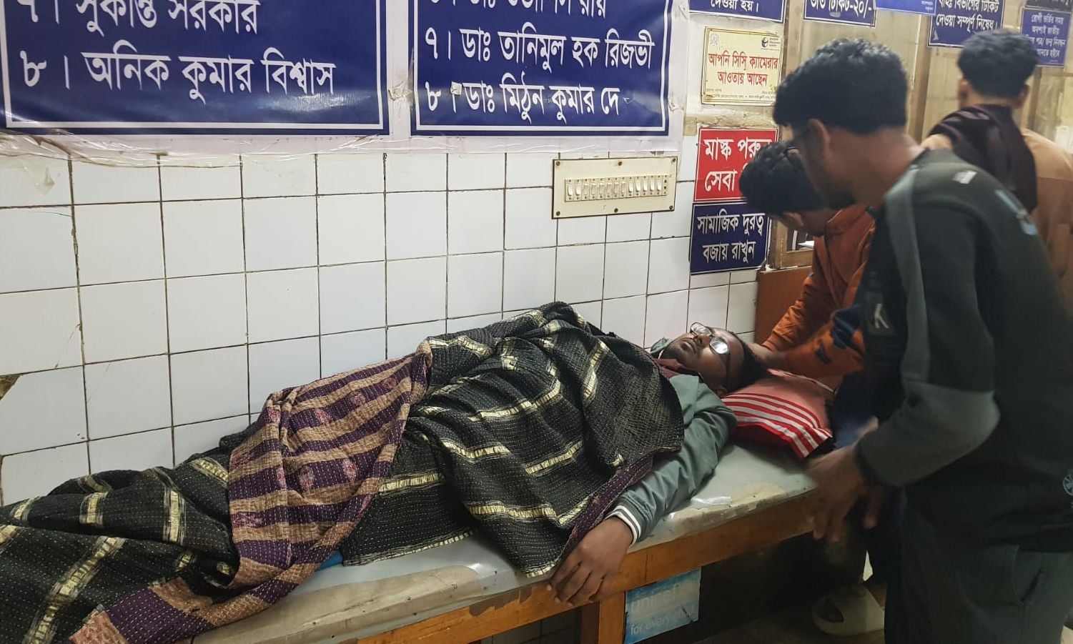 যবিপ্রবিতে ছাত্রলীগ সভাপতিকে সালাম না দেওয়ায় শিক্ষার্থীকে পেটালো অনুসারীরা